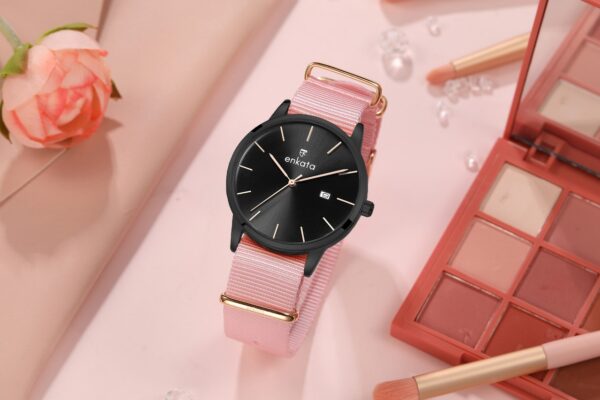 Eris Dark Pink Canvas