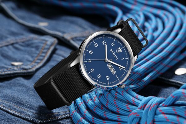 Apus II Sky-Black Canvas